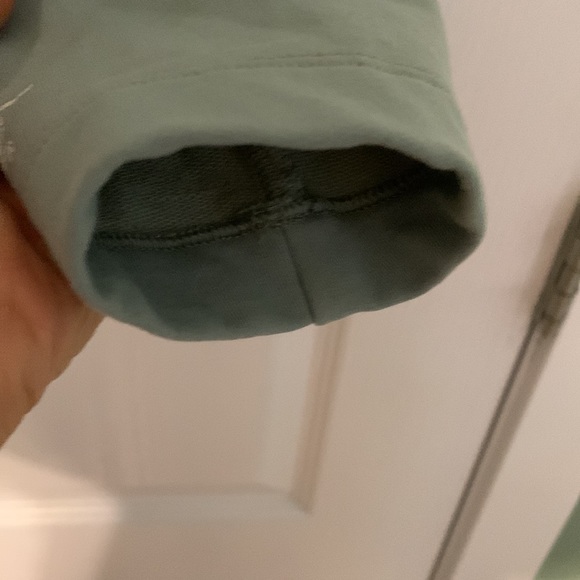Arc’teryx Seafoam Green Top - Picture 4 of 4